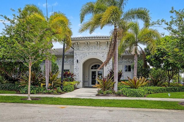2644 SE 13th St, Homestead, FL 33035