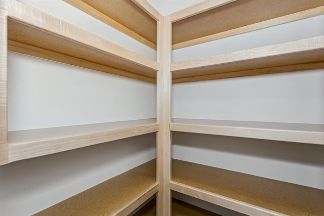 319 W Boxthorn, Andover, KS 67002