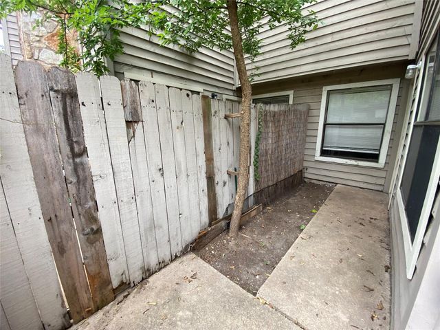 8704 Schick RD B, Austin, TX 78729