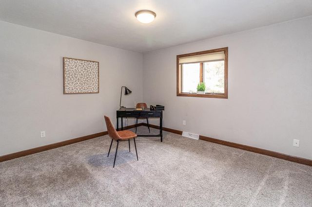 E8130 FLEASE ROAD, New London, WI 54961