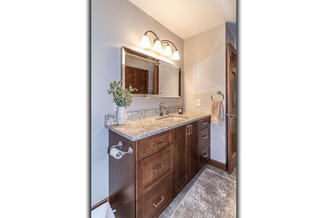 E8130 FLEASE ROAD, New London, WI 54961