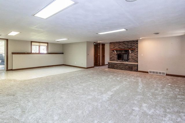 E8130 FLEASE ROAD, New London, WI 54961