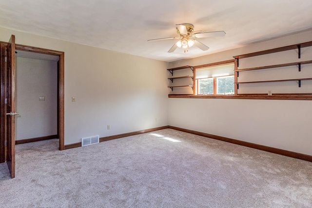 E8130 FLEASE ROAD, New London, WI 54961