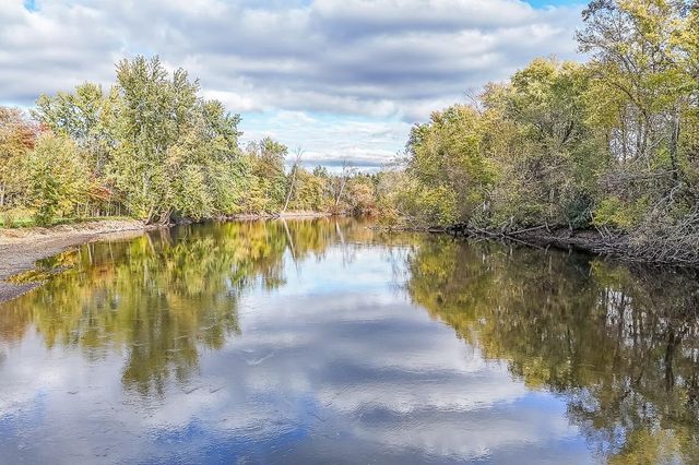 E8130 FLEASE ROAD, New London, WI 54961