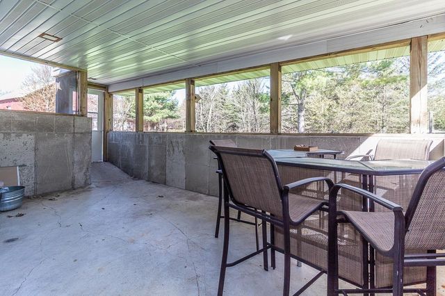 E8130 FLEASE ROAD, New London, WI 54961