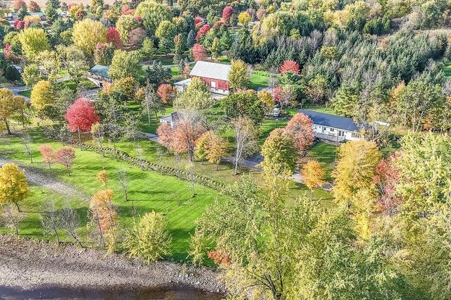 E8130 FLEASE ROAD, New London, WI 54961