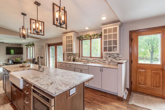 E8130 FLEASE ROAD, New London, WI 54961