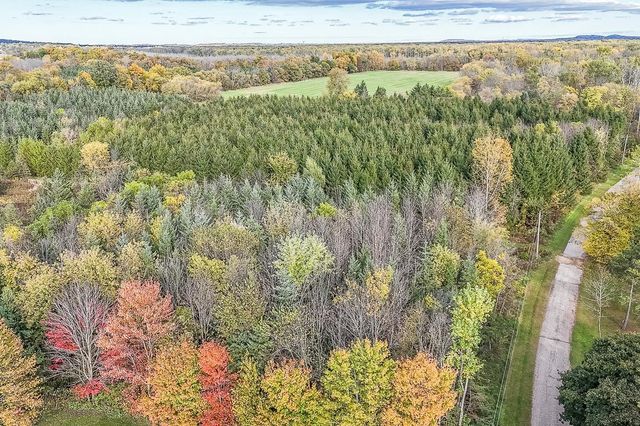 E8130 FLEASE ROAD, New London, WI 54961