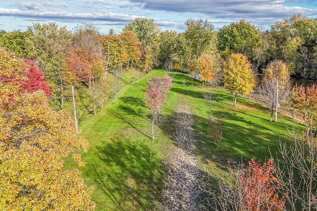 E8130 FLEASE ROAD, New London, WI 54961