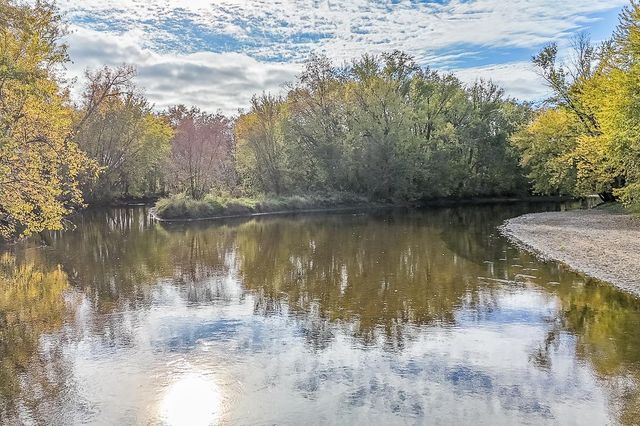 E8130 FLEASE ROAD, New London, WI 54961