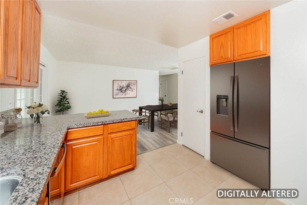 Image 10 of property listing at 12336 Shasta Place, Moreno Valley, CA 92557
