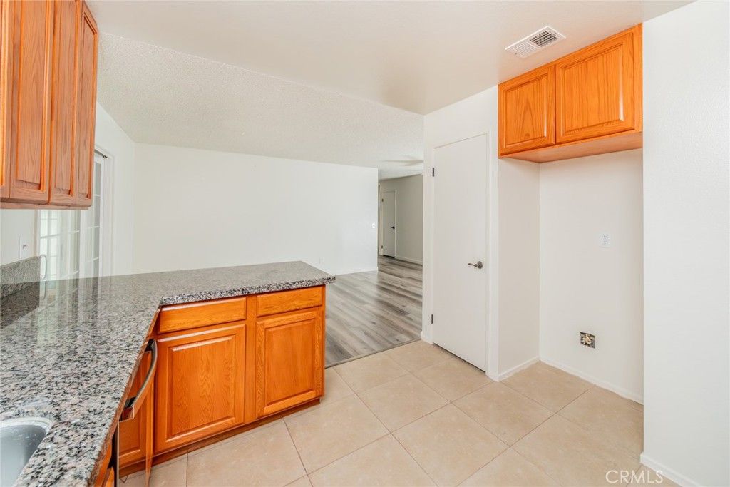 Image 11 of property listing at 12336 Shasta Place, Moreno Valley, CA 92557