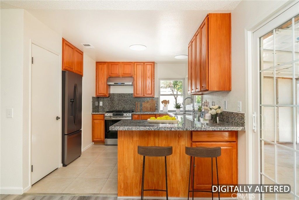 Image 8 of property listing at 12336 Shasta Place, Moreno Valley, CA 92557