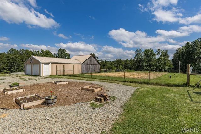 1515 Madison 404, Fredericktown, MO 63645