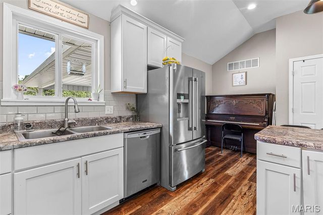 1515 Madison 404, Fredericktown, MO 63645