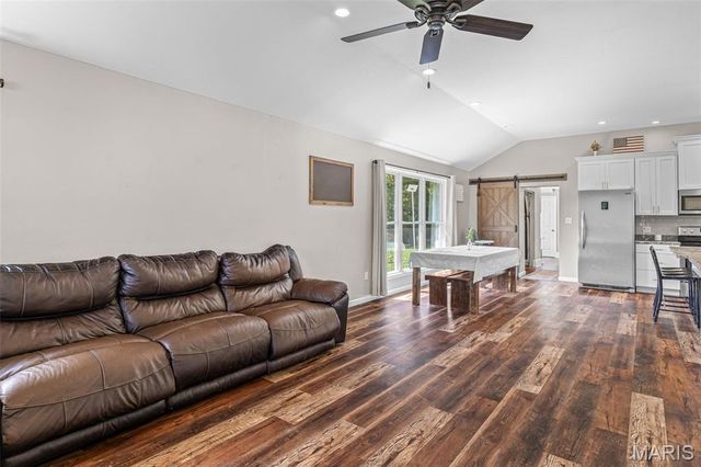 1515 Madison 404, Fredericktown, MO 63645