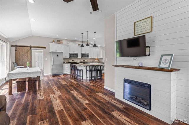 1515 Madison 404, Fredericktown, MO 63645