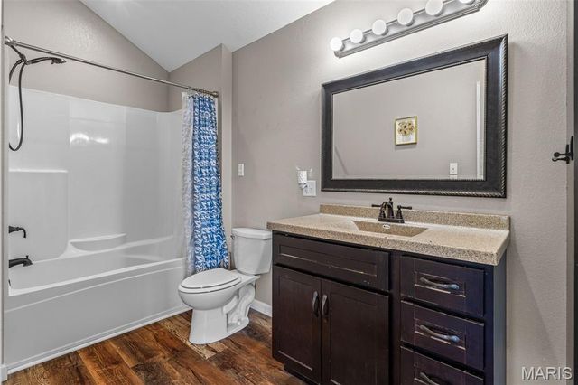 1515 Madison 404, Fredericktown, MO 63645