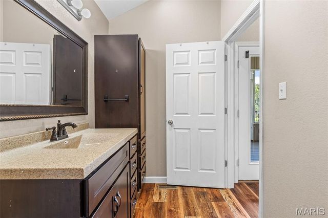 1515 Madison 404, Fredericktown, MO 63645