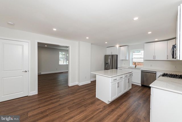 142 WYNDMOOR RD, Havertown, PA 19083