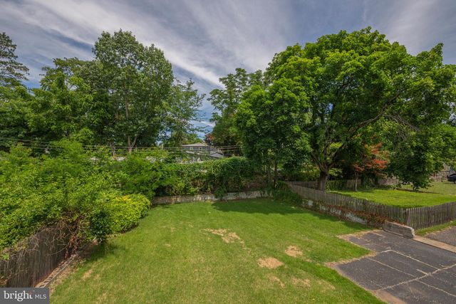 142 WYNDMOOR RD, Havertown, PA 19083