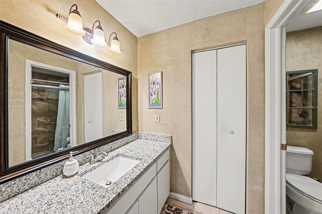 8708 CARROLL PALM PLACE, Tampa, FL 33614