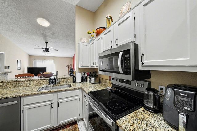 8708 CARROLL PALM PLACE, Tampa, FL 33614