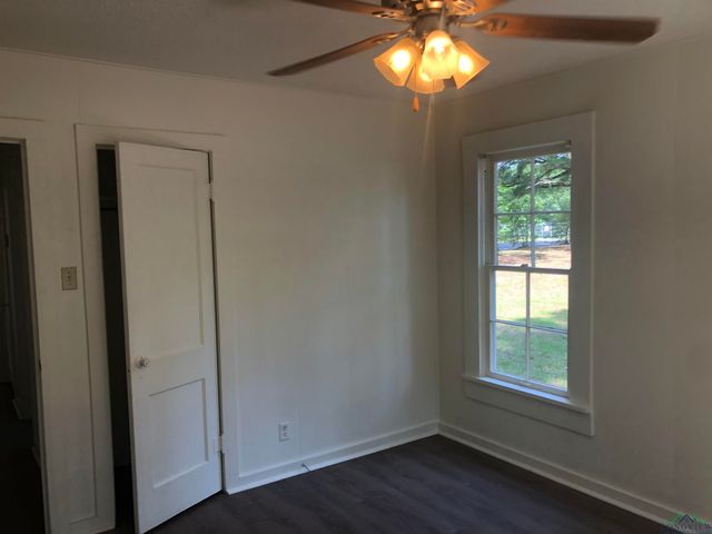 602 Premier Road, Longview, TX 75604