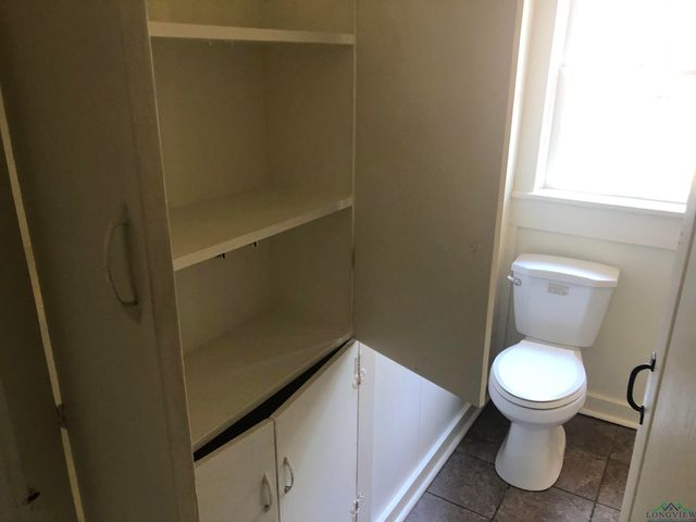 602 Premier Road, Longview, TX 75604