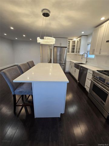 83 18 149th Avenue, Howard Beach, NY 11414