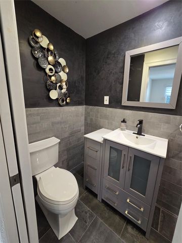 83 18 149th Avenue, Howard Beach, NY 11414