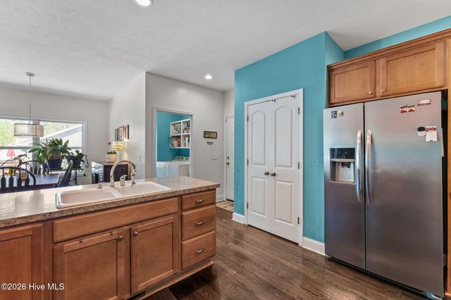 355 Queens Cove Way, Whispering Pines, NC 28327
