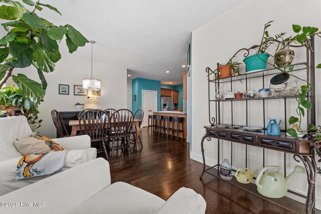 355 Queens Cove Way, Whispering Pines, NC 28327
