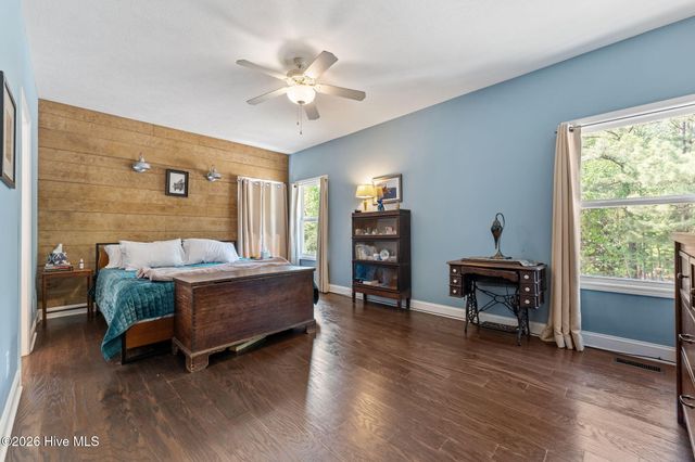 355 Queens Cove Way, Whispering Pines, NC 28327