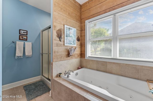 355 Queens Cove Way, Whispering Pines, NC 28327