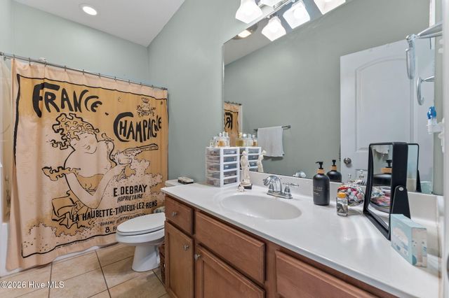 355 Queens Cove Way, Whispering Pines, NC 28327