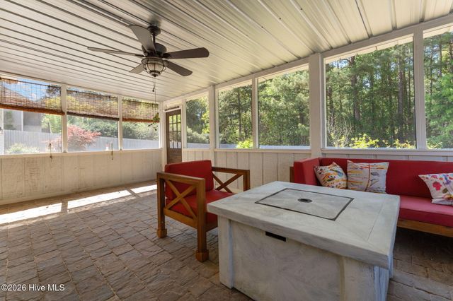 355 Queens Cove Way, Whispering Pines, NC 28327