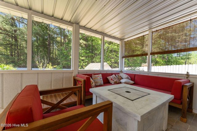 355 Queens Cove Way, Whispering Pines, NC 28327