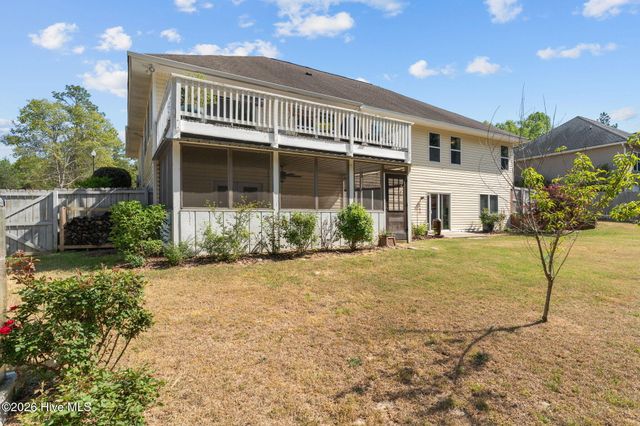 355 Queens Cove Way, Whispering Pines, NC 28327