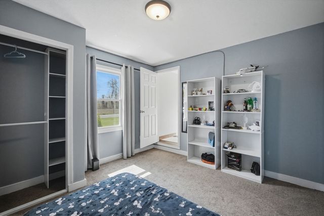563 Pochassic Rd., Westfield, MA 01085