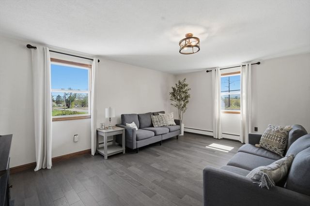 563 Pochassic Rd., Westfield, MA 01085