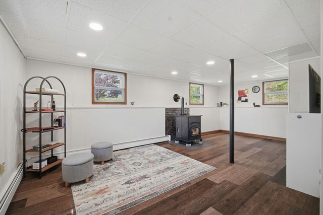 563 Pochassic Rd., Westfield, MA 01085