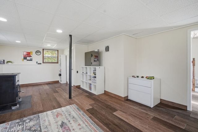563 Pochassic Rd., Westfield, MA 01085
