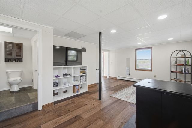 563 Pochassic Rd., Westfield, MA 01085