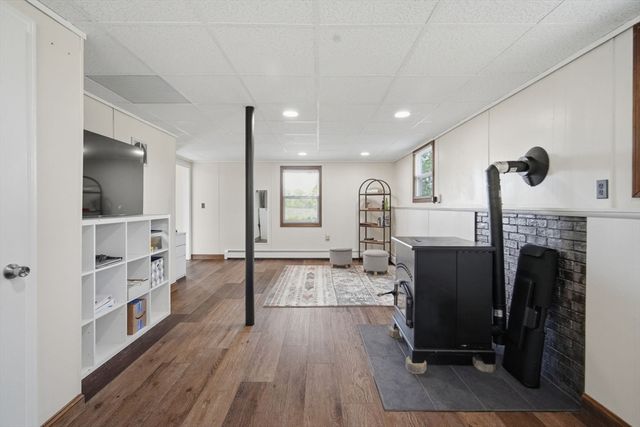 563 Pochassic Rd., Westfield, MA 01085