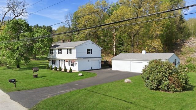 563 Pochassic Rd., Westfield, MA 01085