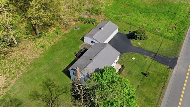 563 Pochassic Rd., Westfield, MA 01085