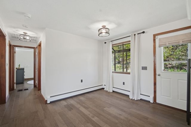 563 Pochassic Rd., Westfield, MA 01085