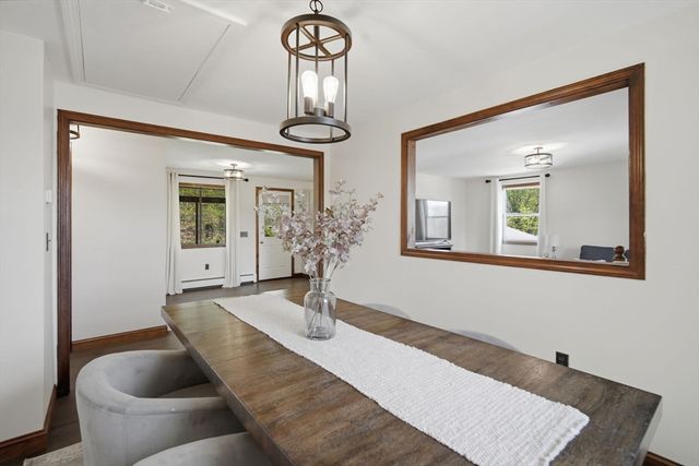 563 Pochassic Rd., Westfield, MA 01085