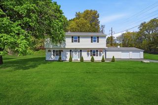 563 Pochassic Rd., Westfield, MA 01085